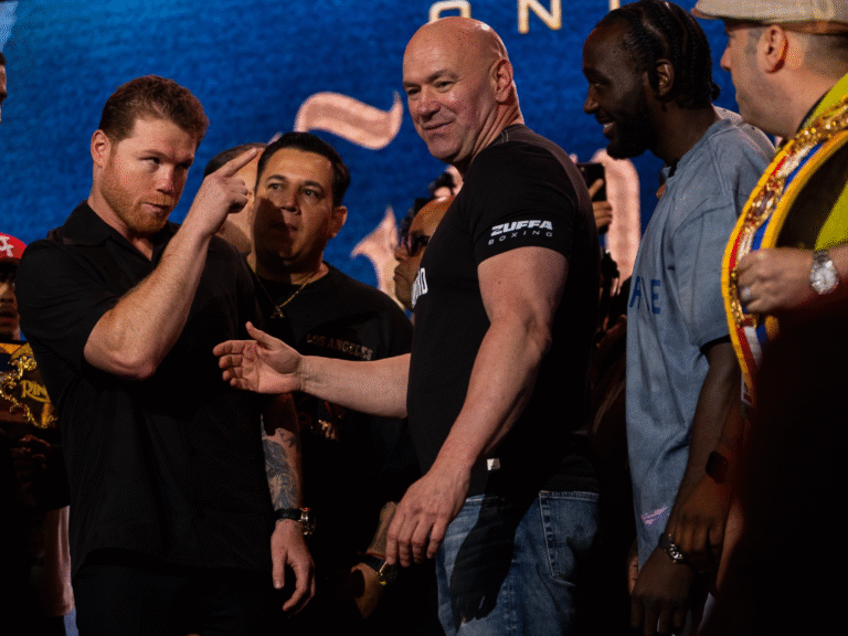 Canelo Alvarez Terence Crawford.