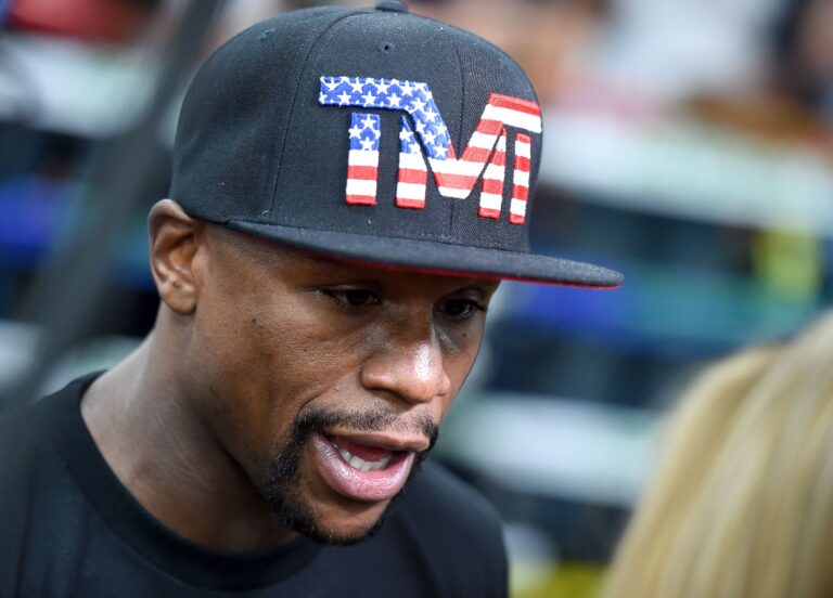 (VIDEO) Floyd Mayweather gives chilling three word reply as streamer asks to be punched for viral clip Floyd Mayweather