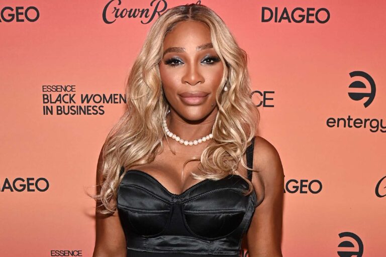 Serena Williams shows off exceptional figure at age 43 with reveali Serena Williams
