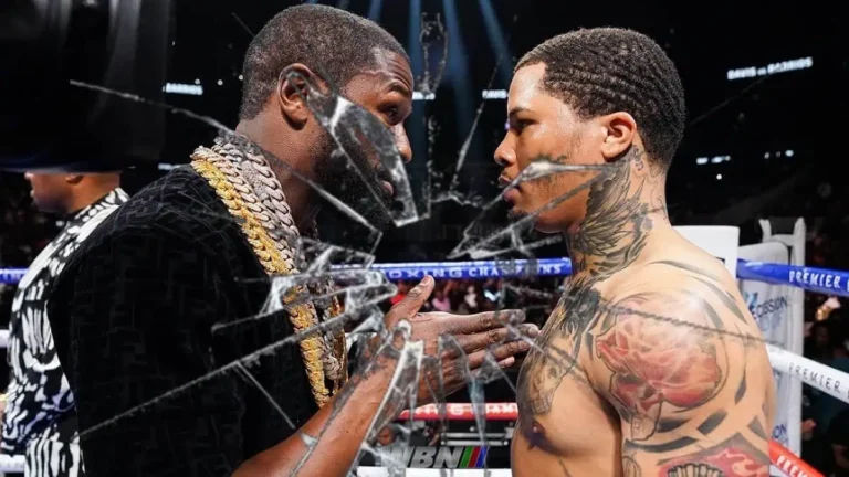 Floyd Mayweather accused of Tank Davis ‘him or me’ ultimatum Floyd Mayweather Jr. Gervonta Davis