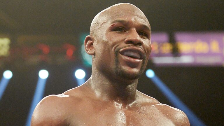 Fighter Floyd Mayweather made cry with brutal KO suffers huge Floyd Mayweather